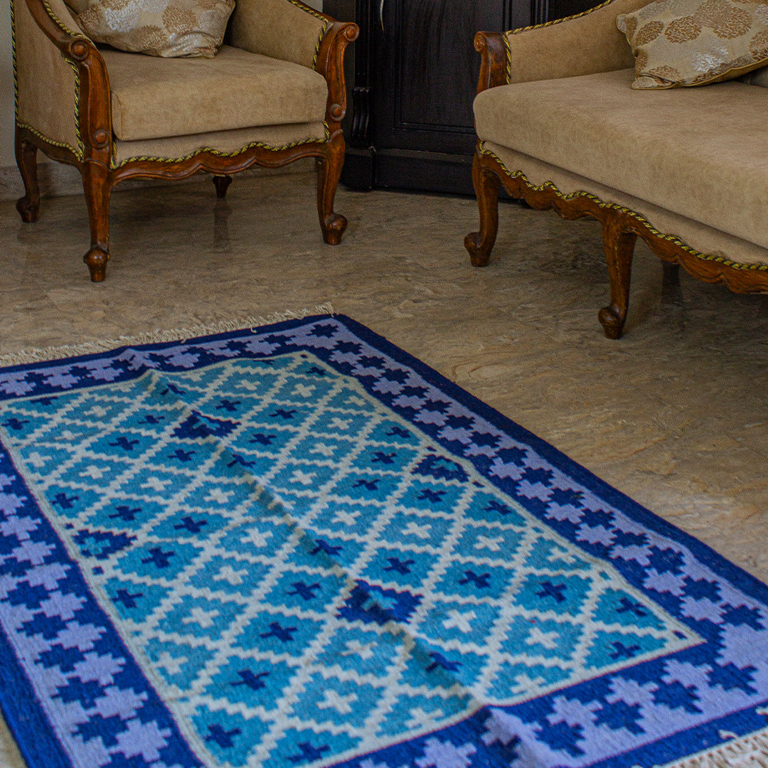 মাৰ্জিত নীলা