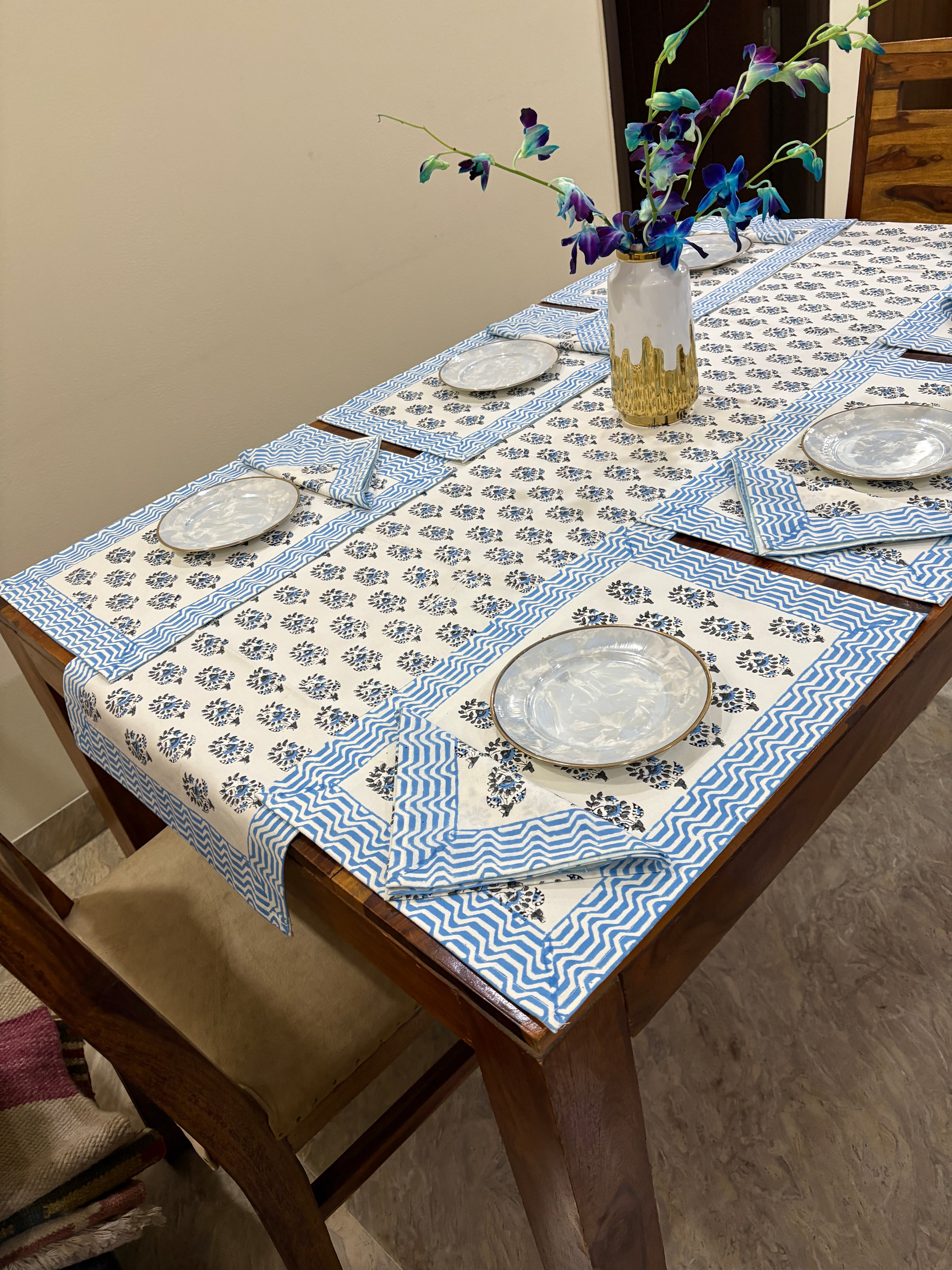 Light Blue with florals (S2)