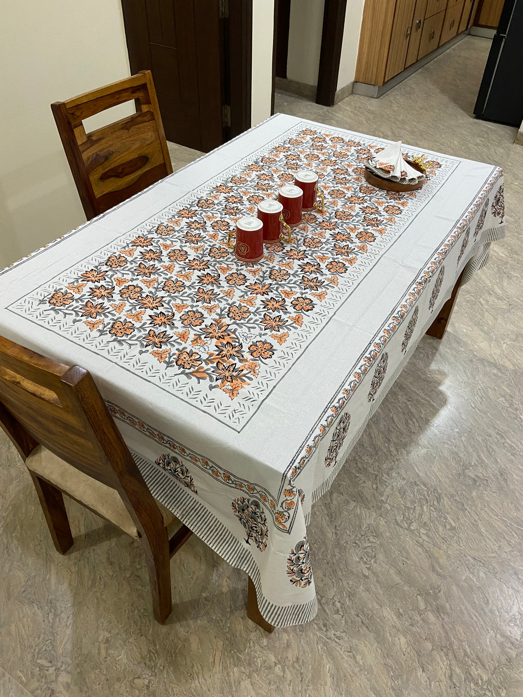 Intricate orange patterns (S26)