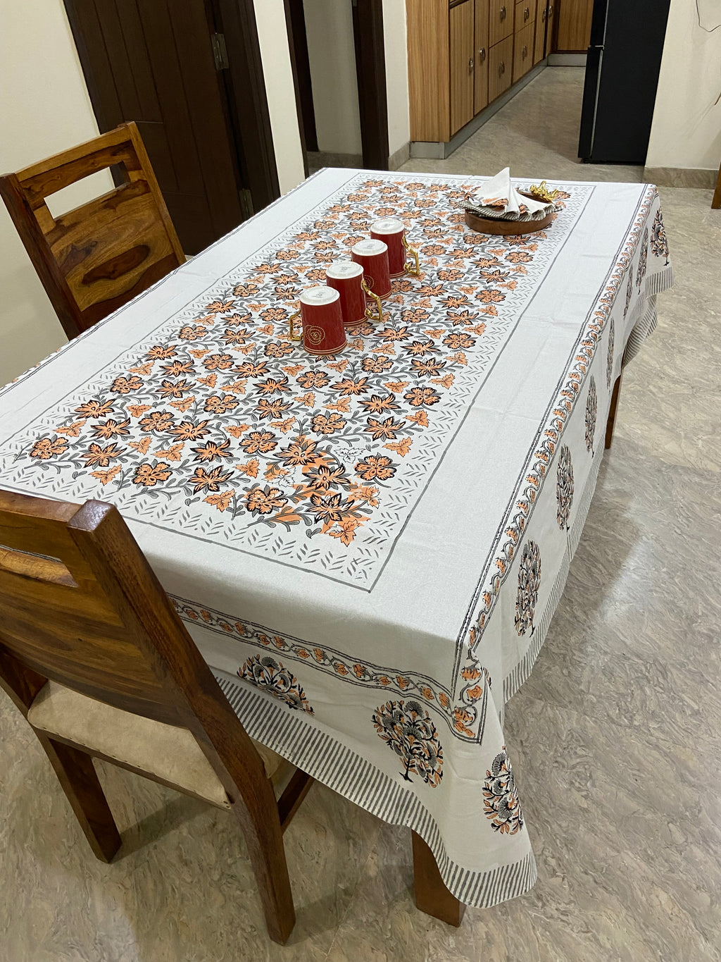 Intricate orange patterns (S26)