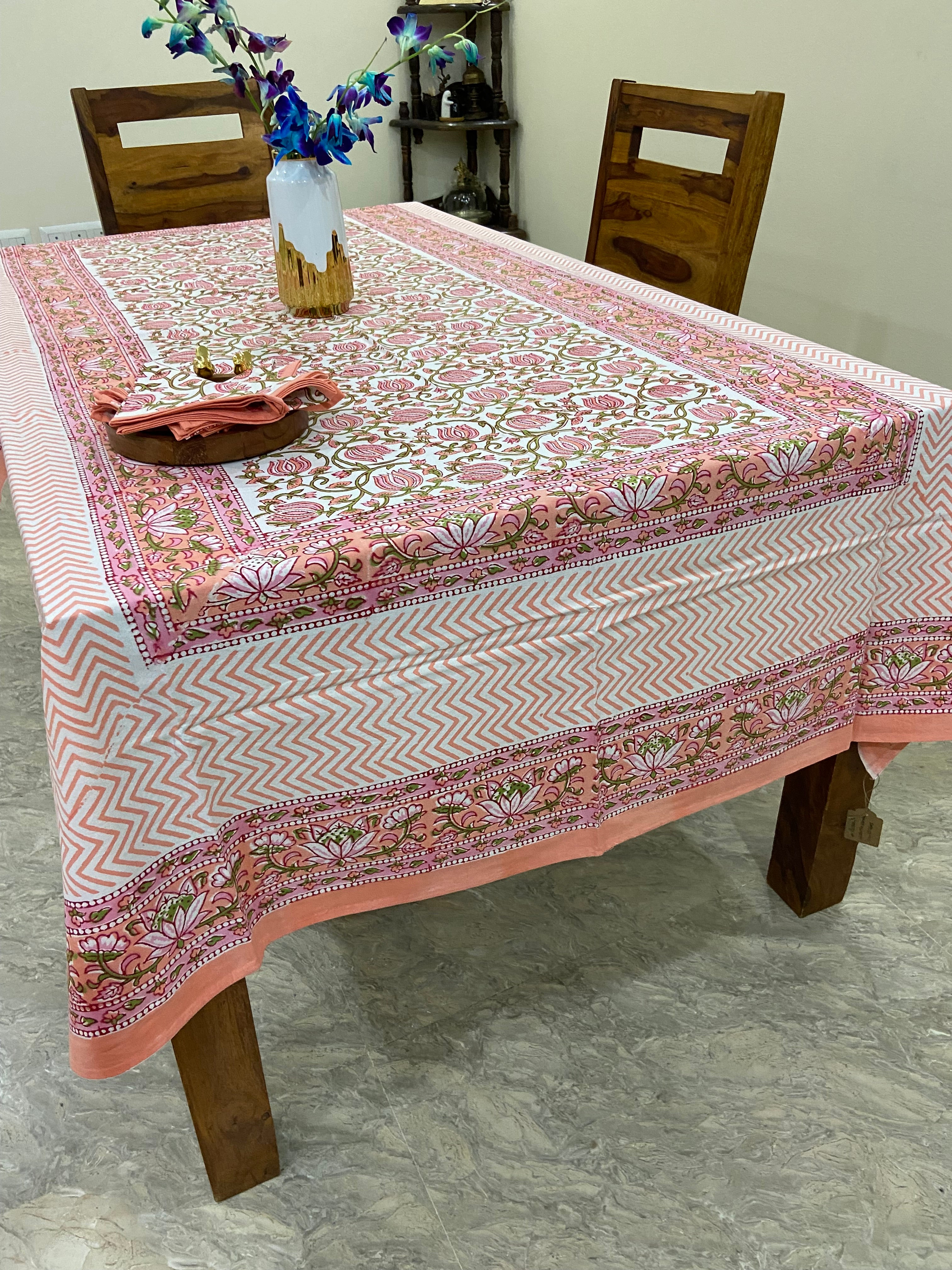 জটিল গোলাপী আৰু বগা আৰ্হি (S30)