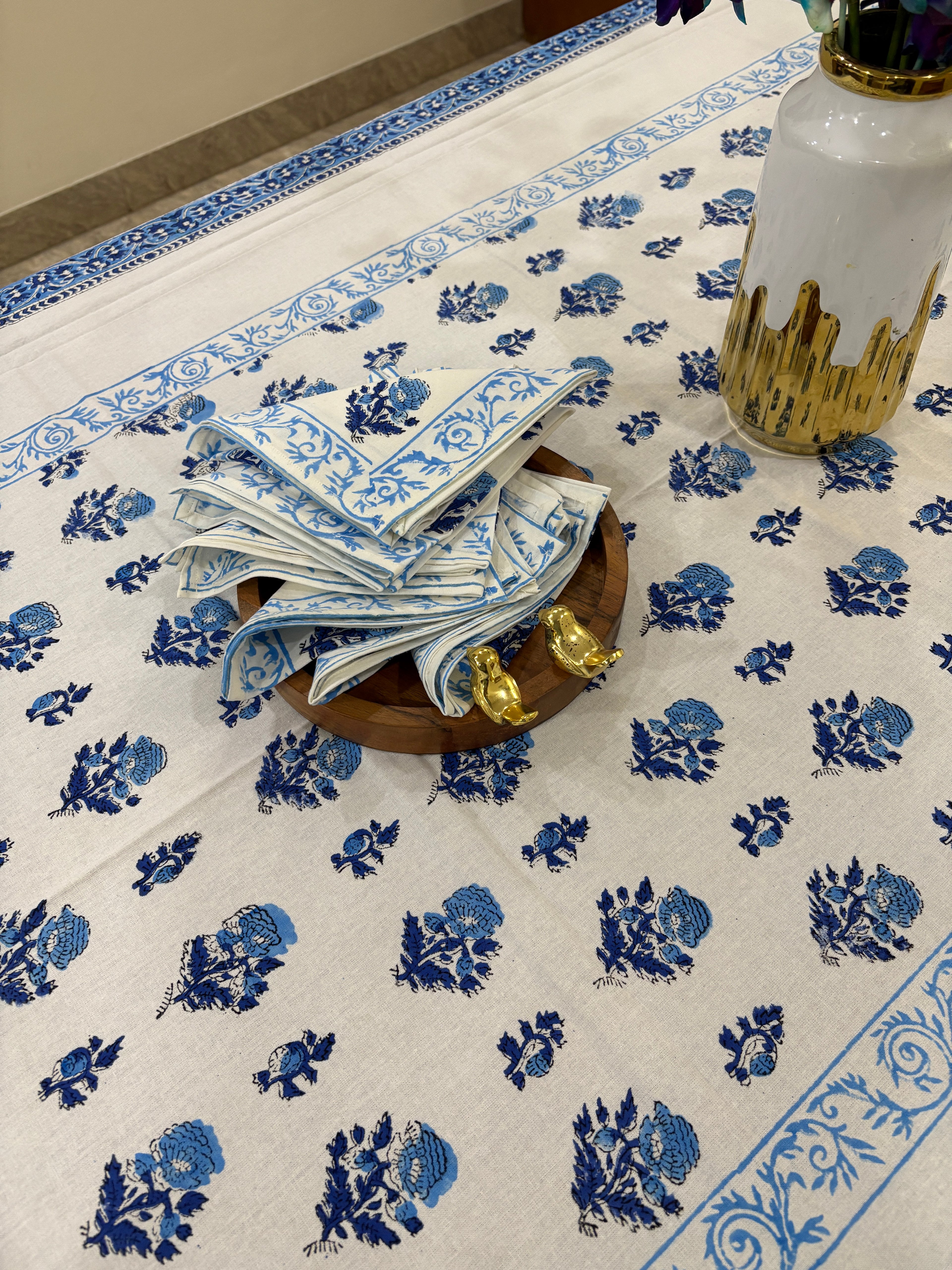 বগা আৰু নীলা আৰ্হিযুক্ত (S20)