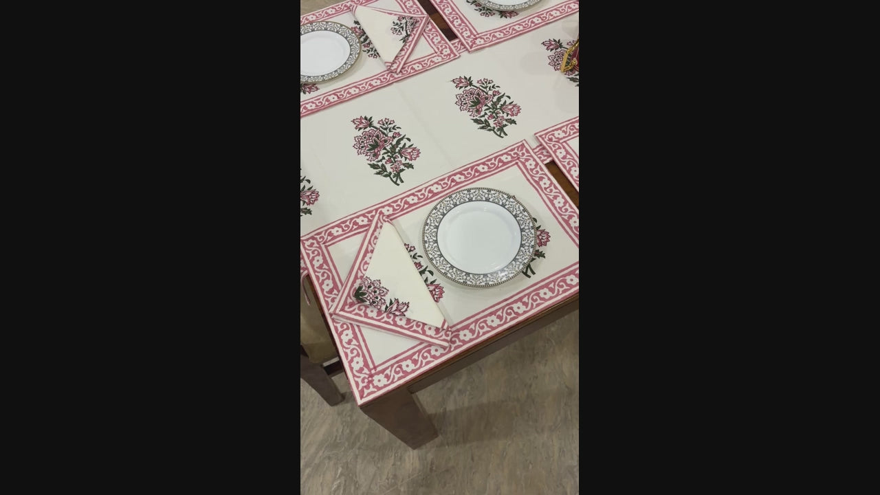 গোলাপী আৰু বগা ফুলৰ (S18)